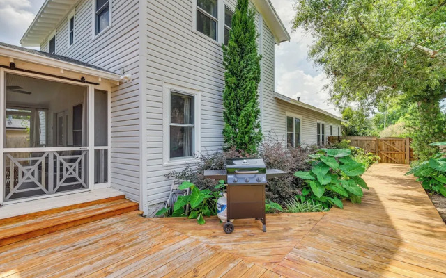 Pensacola Paradise: Furnished Deck & Gas Grill!