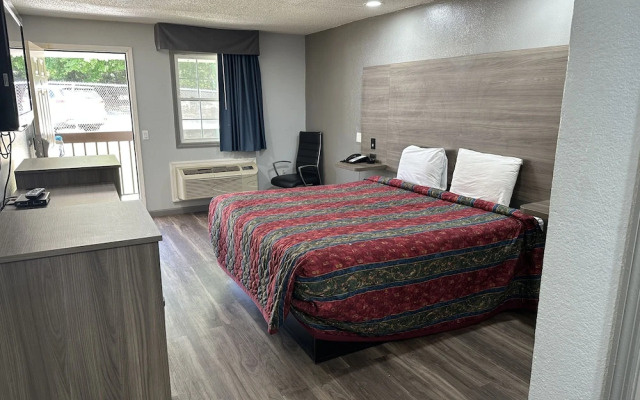Budget Inn Express