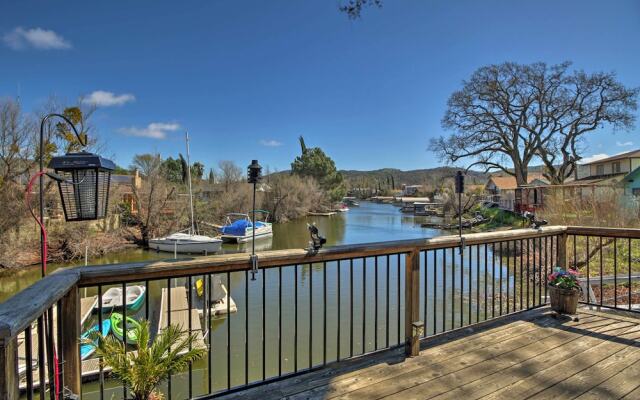 Cozy Clearlake Oaks Home W/game Room, Dock & Deck!
