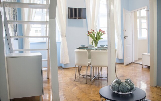 Suite Blue Downtown Stay at Broadway