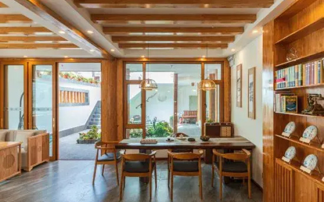 Lijiang Encounter Time Inn