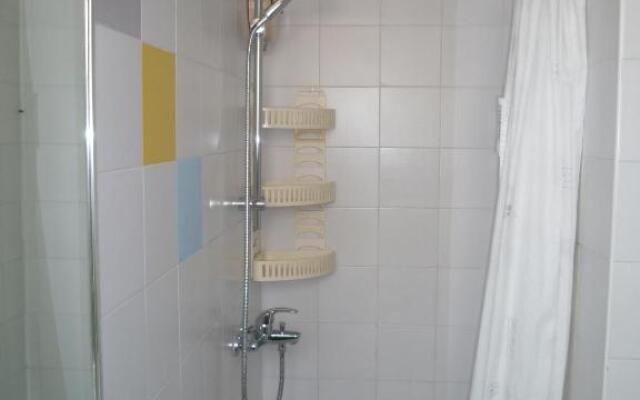 Double room with ensuite bathroom at Datacom building