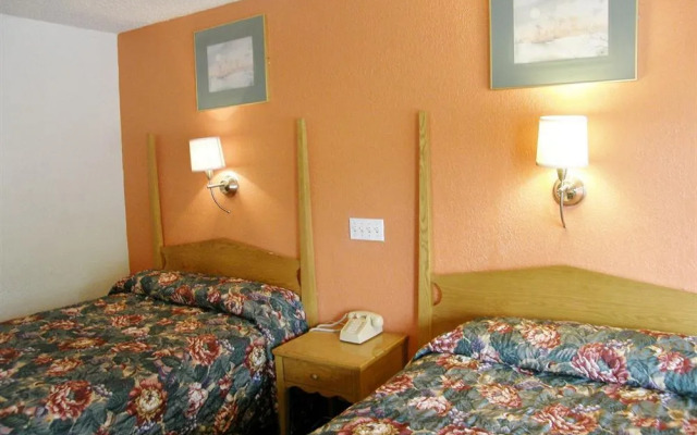 The Economy Inn - Wesley Chapel