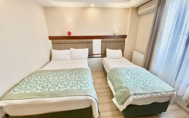 Grand Lara Hotel