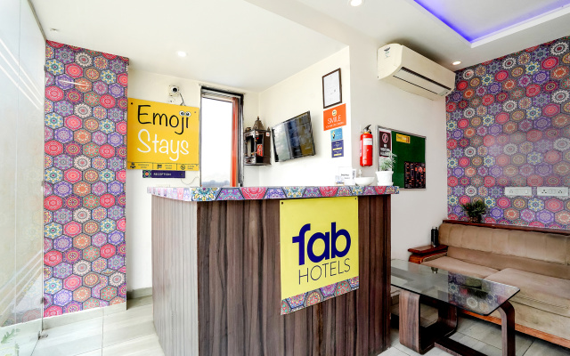 Fabhotel Emoji Stays