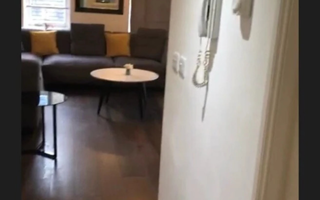 Hans road Apartment