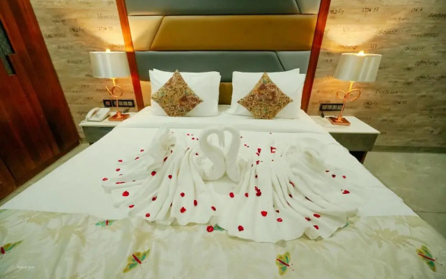 RG Exclusive Hotel-Akola