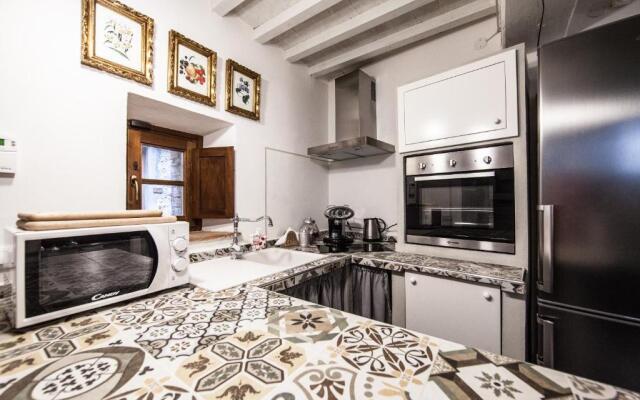 Accogliente Appartamento sulle Colline Toscane