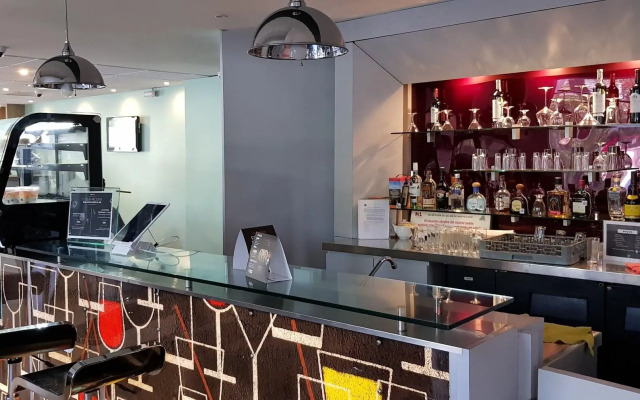 ibis Monterrey Valle