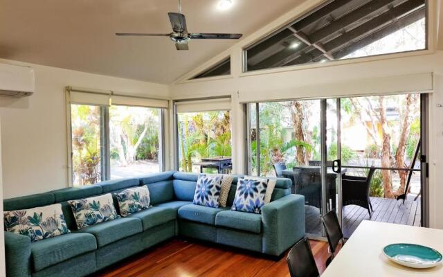 Mobys Beachside Retreat