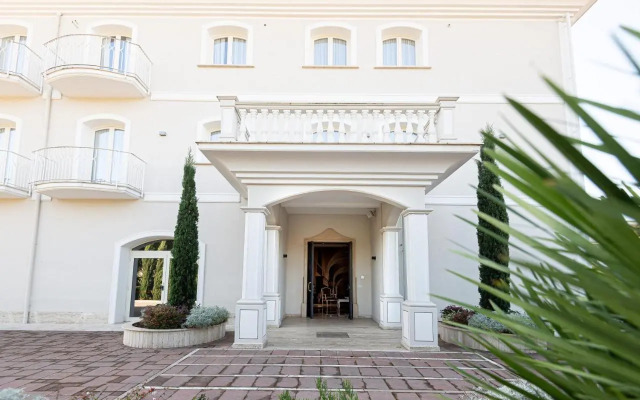 Suites & Apartments Liola'