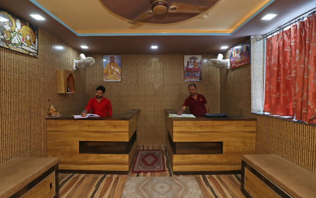Oyo flagship 38000 Vaidehi Bhawan