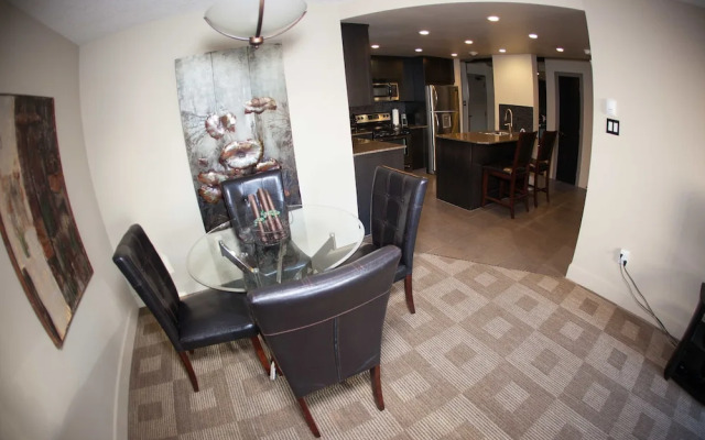 Corporate Suites of Calgary - Eightwelve