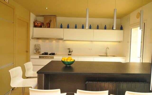 HomeHolidaysRentals Moai - Costa Barcelona