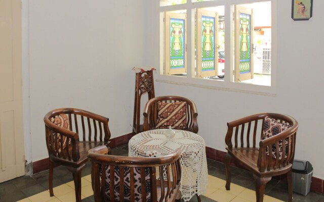 Airy Syariah Keraton Yogyakarta Panembahan 9