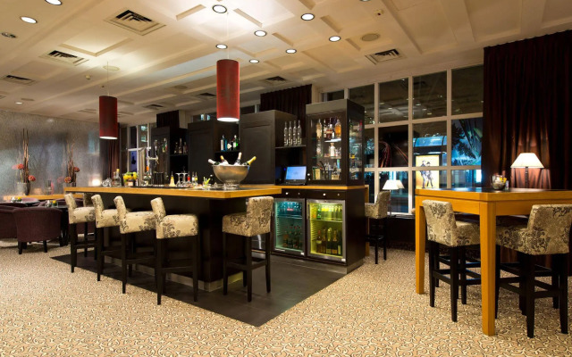 Отель The Q - Quadro City Hotel