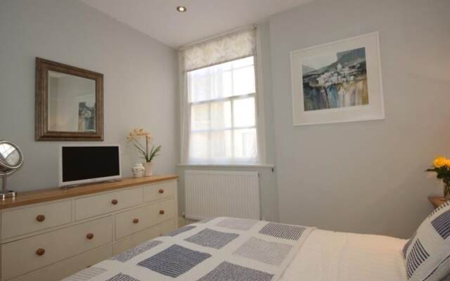 32 Newcomen Road