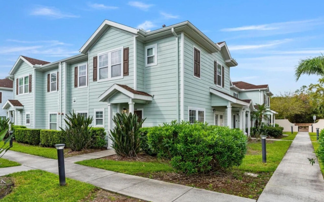 Thematic 4 bdr Near Disney-22101