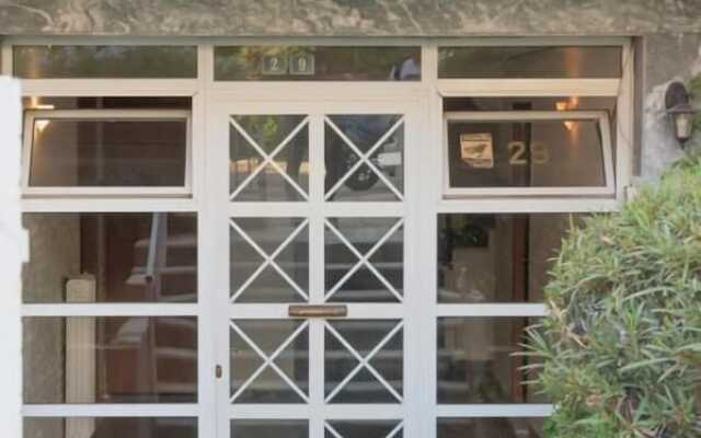 Glyfada Center Apartment GTD009-01