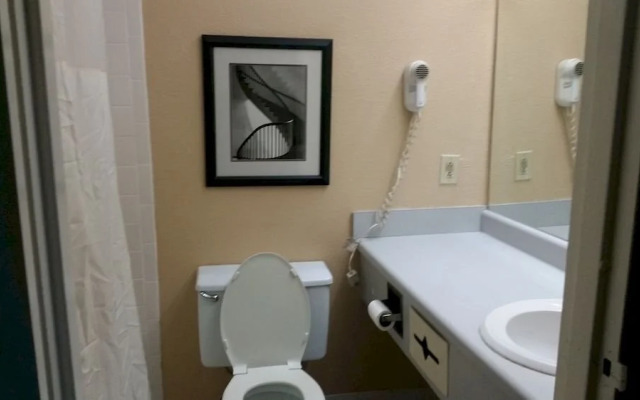 Ramada Inn Airport