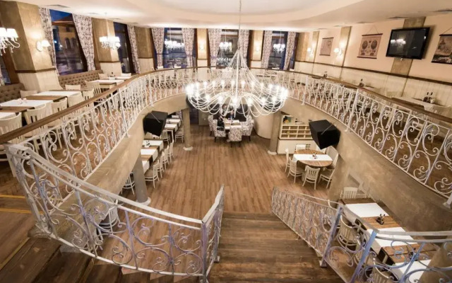 Victoria Hotel