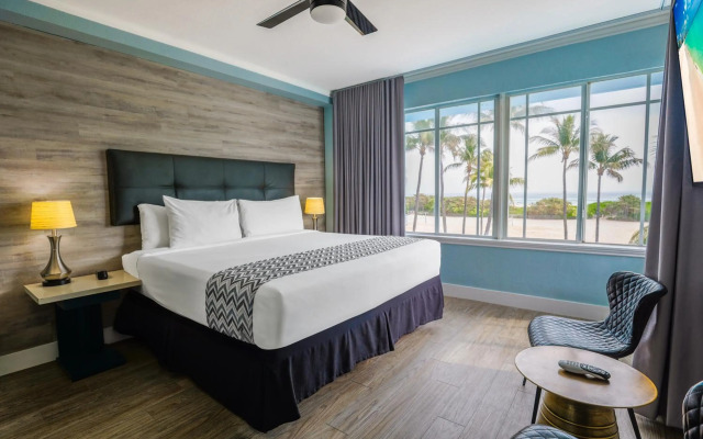 The Colony Hotel
