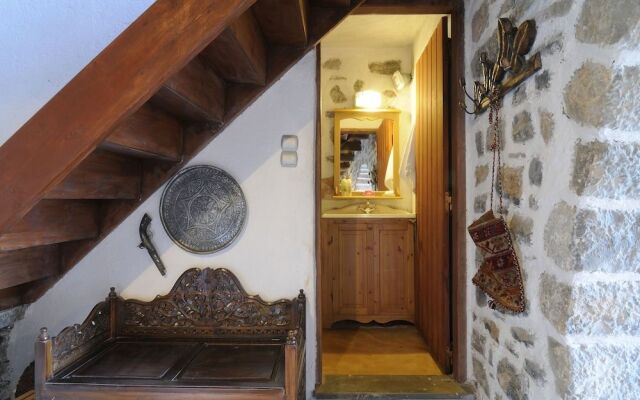 Elounda Traditional Art Suites