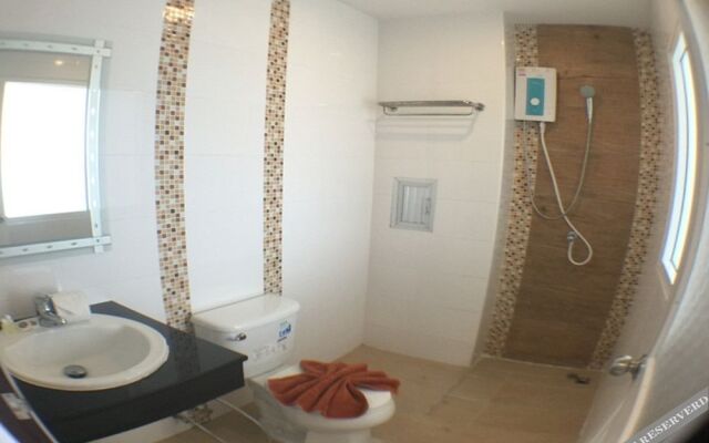 Thira Residence Patong