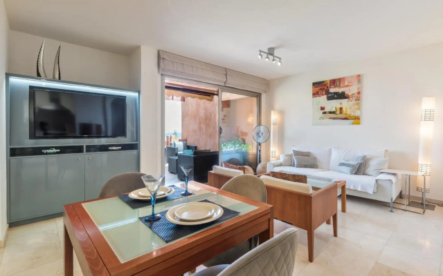 Romen 2-2 PENTHOUSE SEA VIEW & JACUZZI 2B