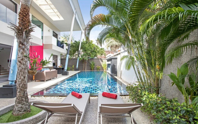 Chic and Modern 3BR Pool Villa Kloua