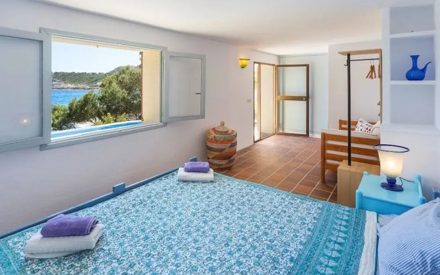 Mallorca front line property sea access