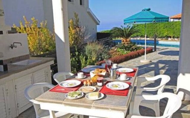 Platzia Beach Villas