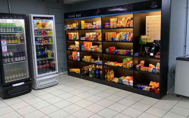 Mountain, lake and pool view apartment