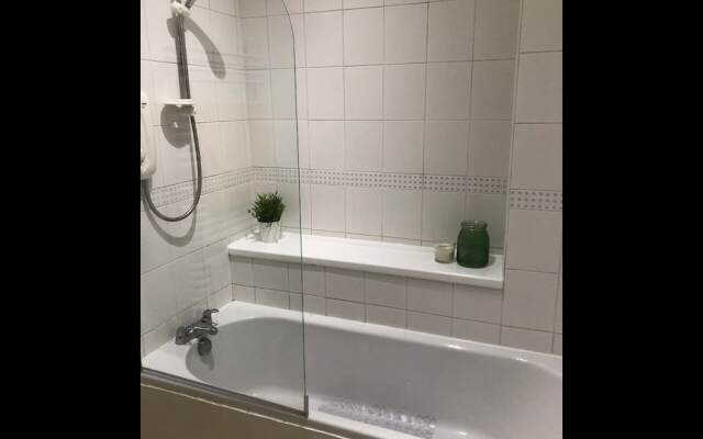 Beautiful Modern Hoole Ground Floor Apartment