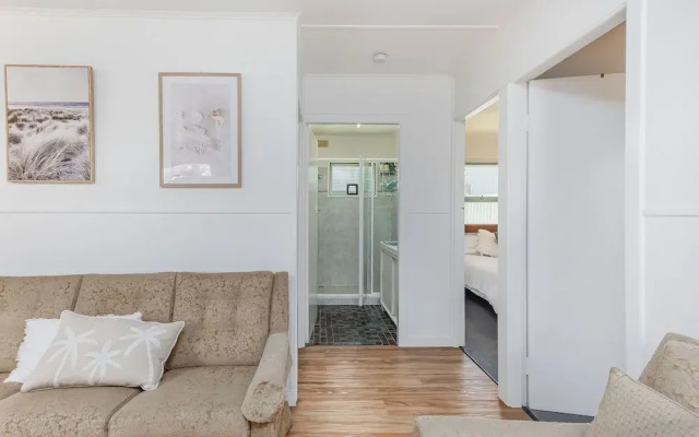 Cozy Pet Friendly Beach House