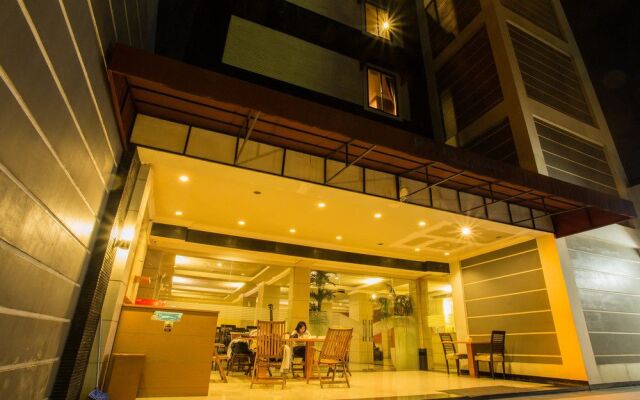 New Raja Residence