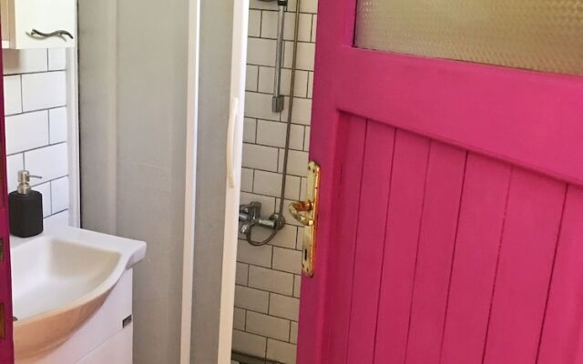 Tenedos Tatil Odaları