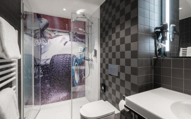 V8 Hotel Koln at MOTORWORLD