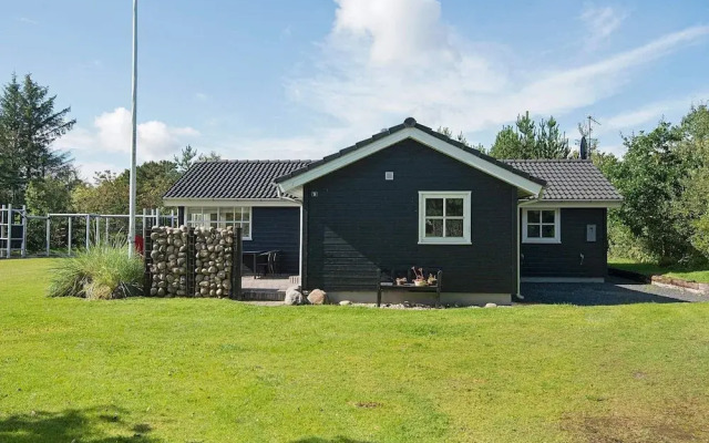 6 Person Holiday Home in Jerup