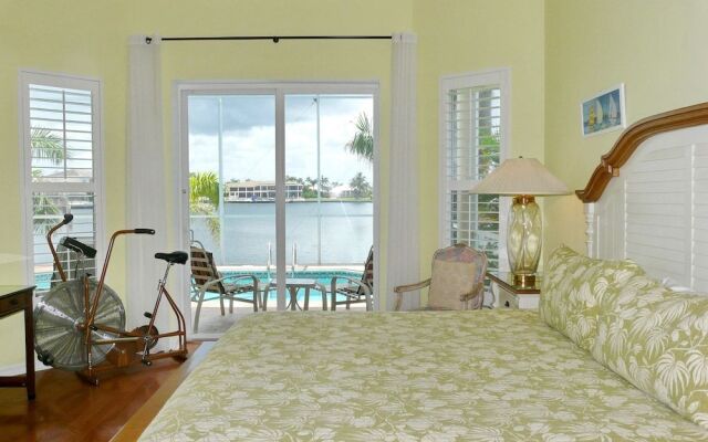 Waterfront Home With Views, Pool and Walk to Beach