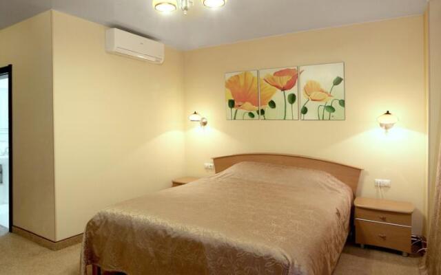 Ayir Hotel
