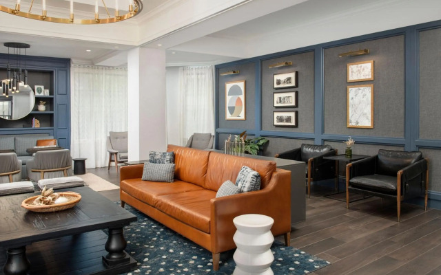Courtyard by Marriott Savannah Downtown/Historic District