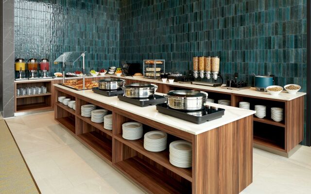 Homewood Suites by Hilton Montreal Midtown, Quebec, Canada