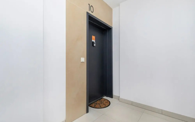 Sunny Rewal Apartments by Renters