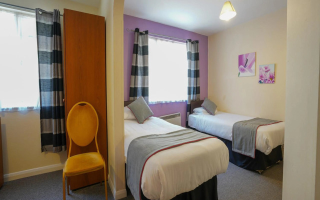 OYO Shanklin Beach Hotel