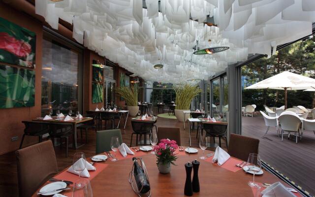 Holiday Inn Prague Congress Centre by IHG