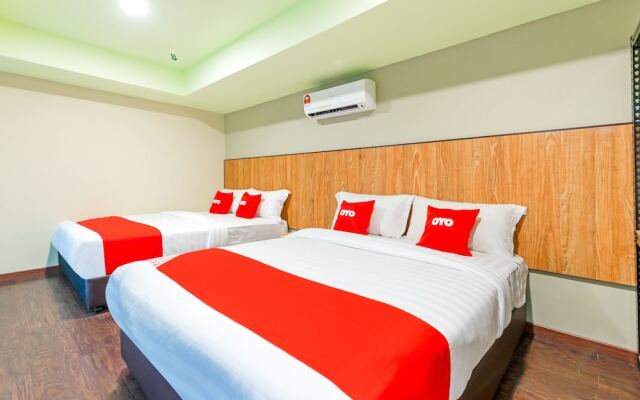 OYO 89628 Cool Hotel