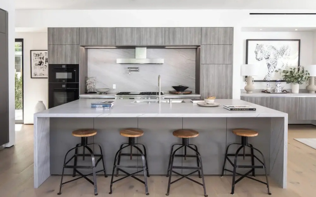 Elegant Melrose Home w Pool and Private Rooftop