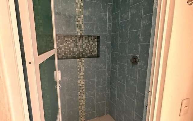 Vayor Hotel & Suites