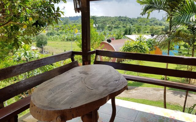 Baan Phanawan Resort